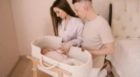 Light Baby Swings Easy to Carry and Set Up for New Parents