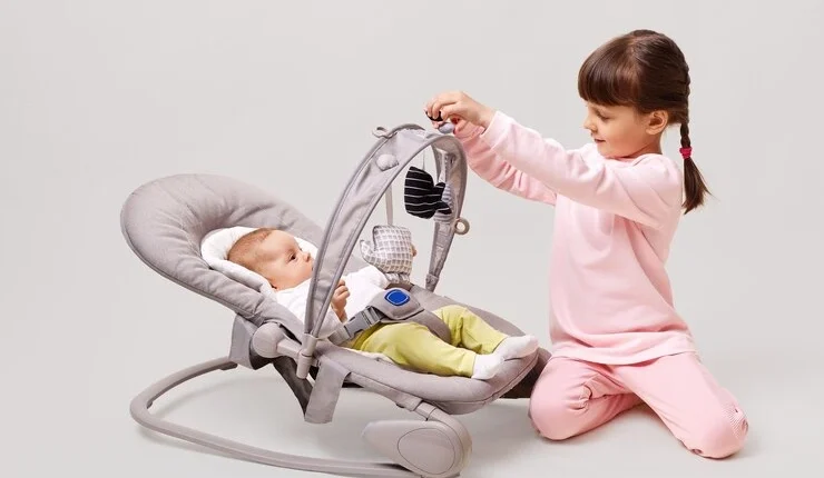 Top Affordable Baby Swings Over £60 Worth Buying in 2025