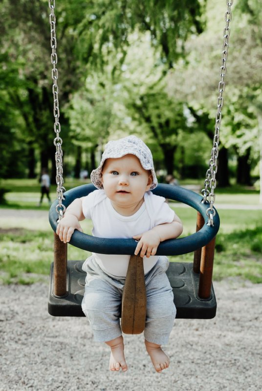 Choosing the Best Baby Swing in the UK